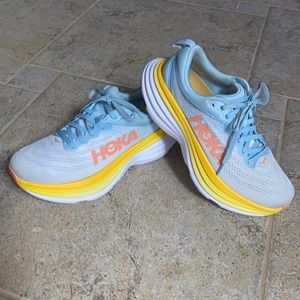 HOKA Women’s Bondi 8 Running Shoes size 7.5